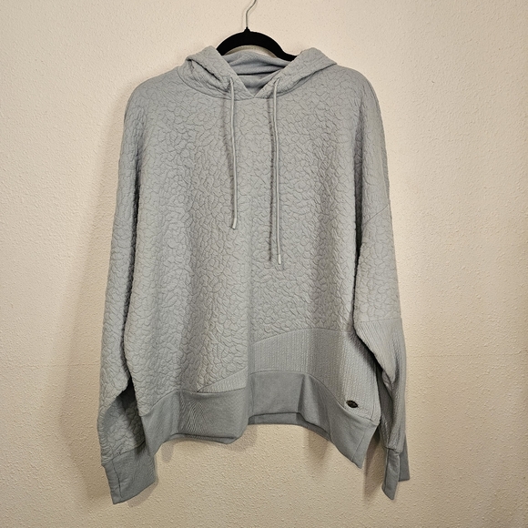 Tahari Sport Tops - Tahari Sport Plus Activewear Top Hoodie w/Drawstrings Light Blue Size 2X NWT